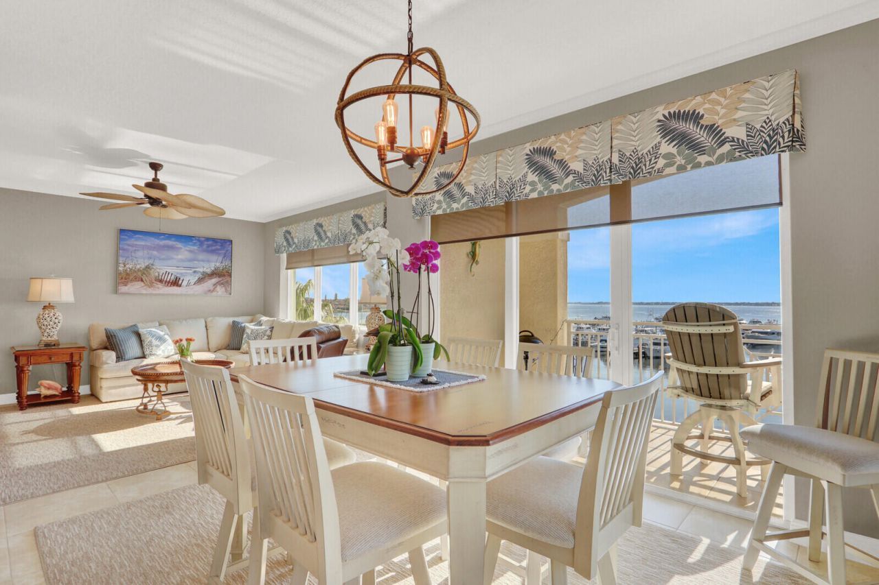 775 NW Flagler Avenue, Unit 403, Stuart, FL 34994 Photo