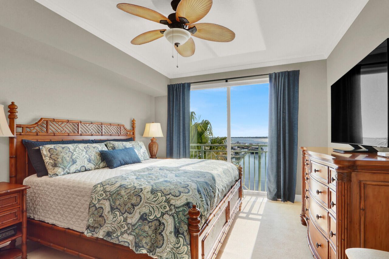 775 NW Flagler Avenue, Unit 403, Stuart, FL 34994 Photo