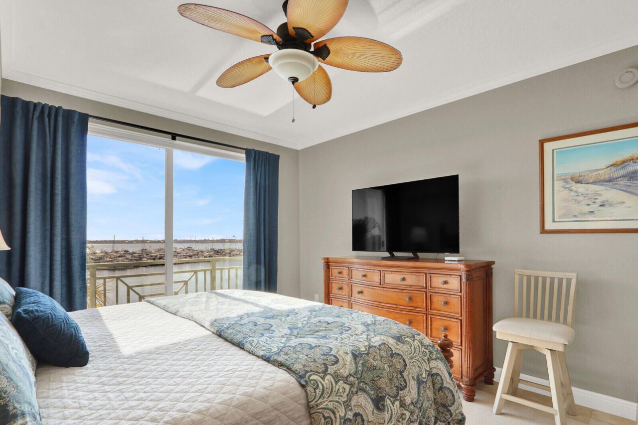 775 NW Flagler Avenue, Unit 403, Stuart, FL 34994 Photo