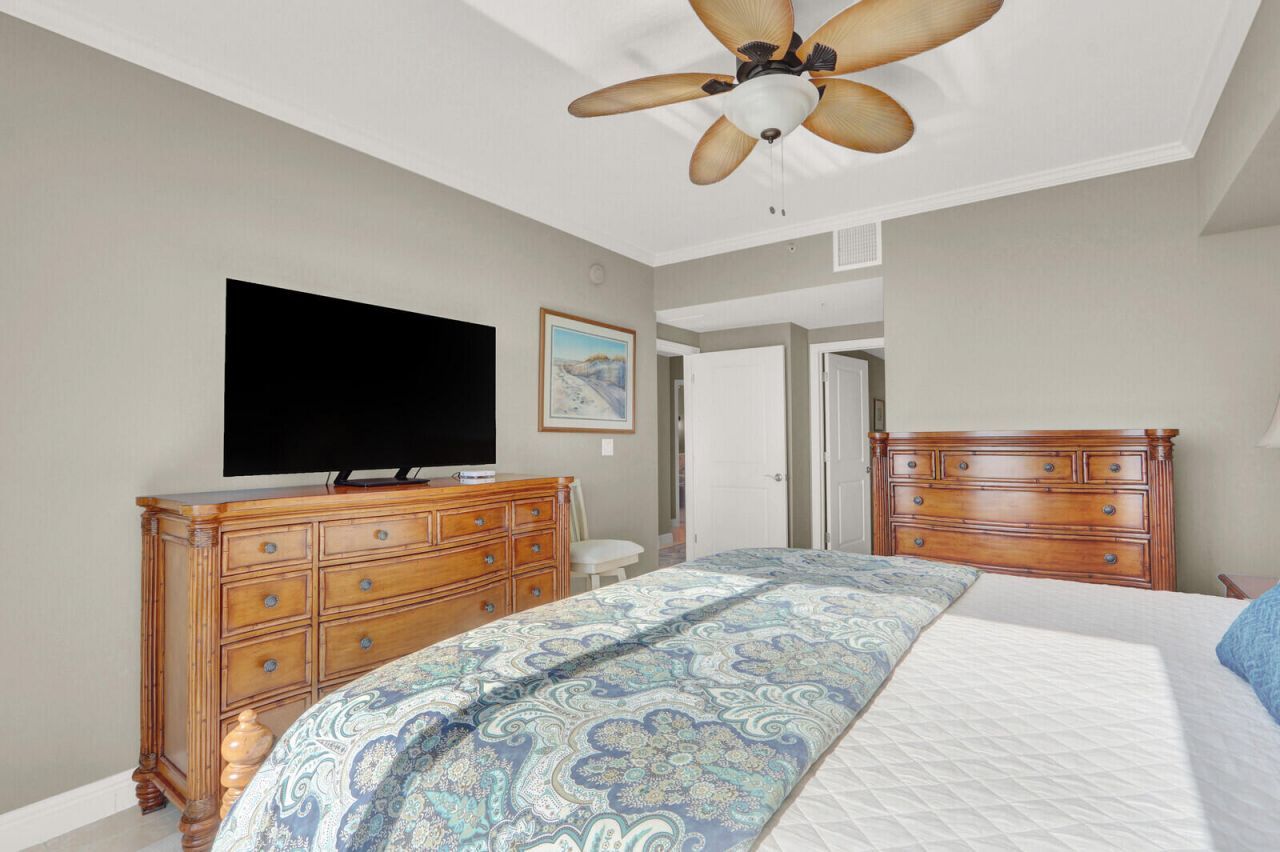 775 NW Flagler Avenue, Unit 403, Stuart, FL 34994 Photo