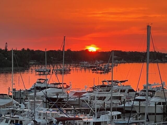 775 NW Flagler Avenue, Unit 403, Stuart, FL 34994 Photo