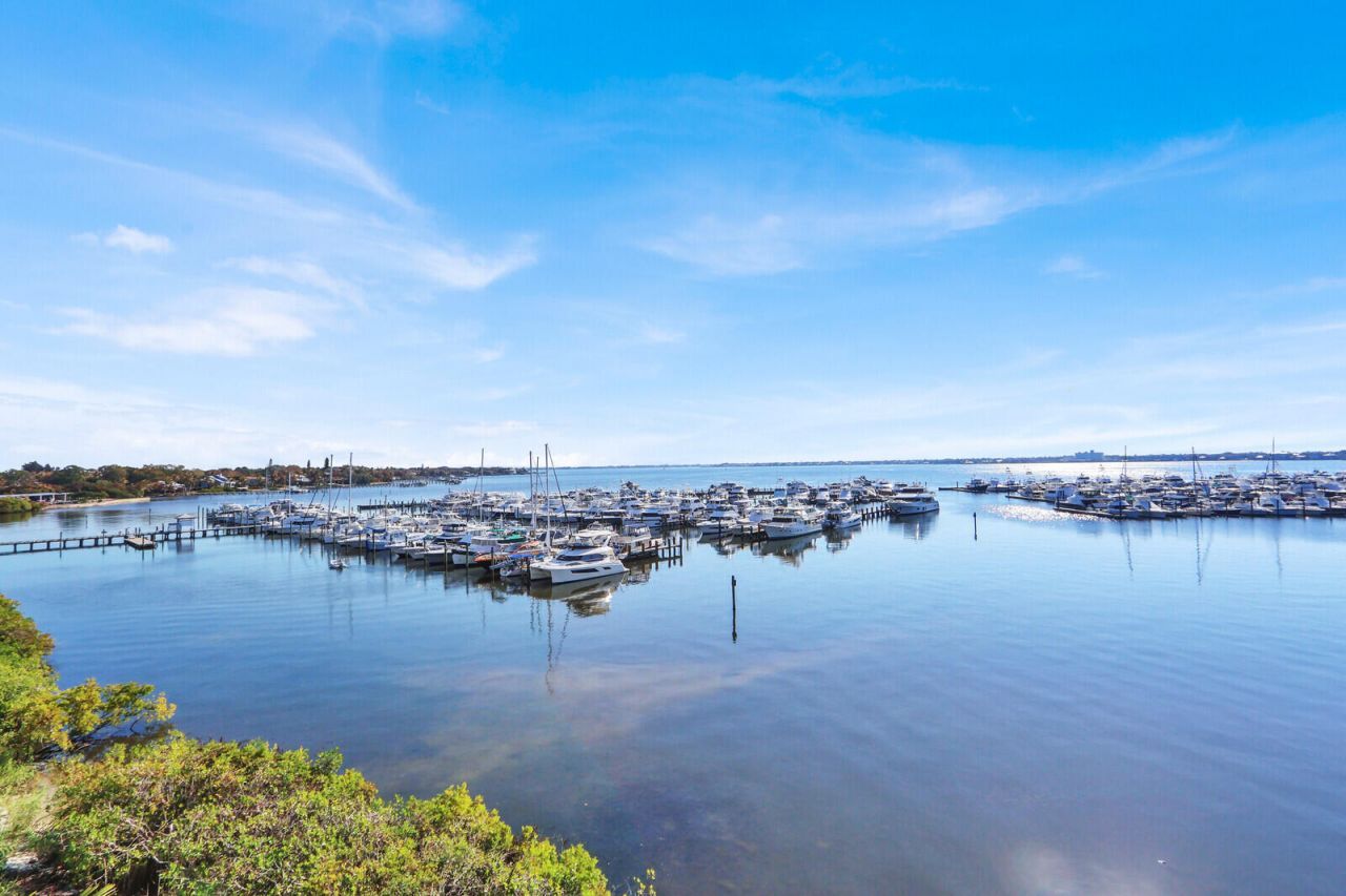 775 NW Flagler Avenue, Unit 403, Stuart, FL 34994 Photo