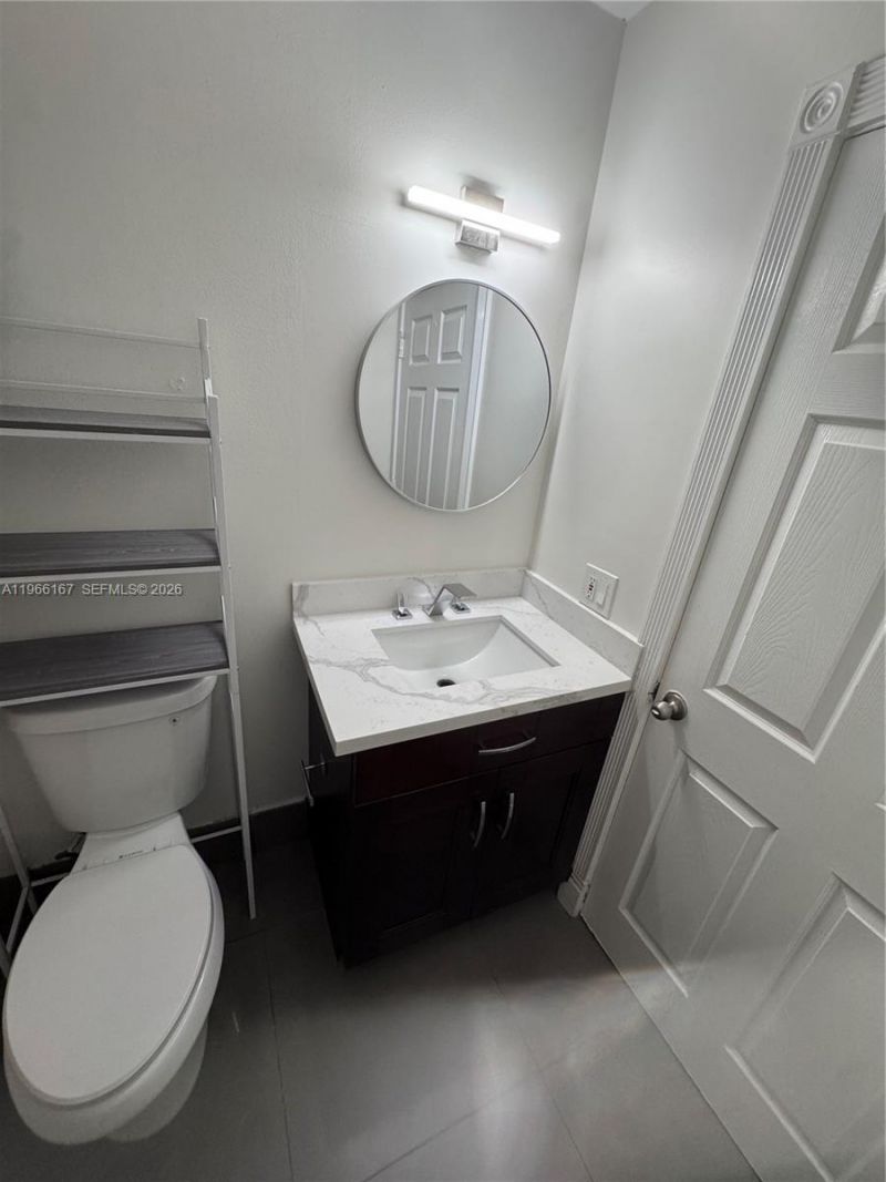 504 Woodgate Cir, Unit C, Sunrise, FL 33326 Photo