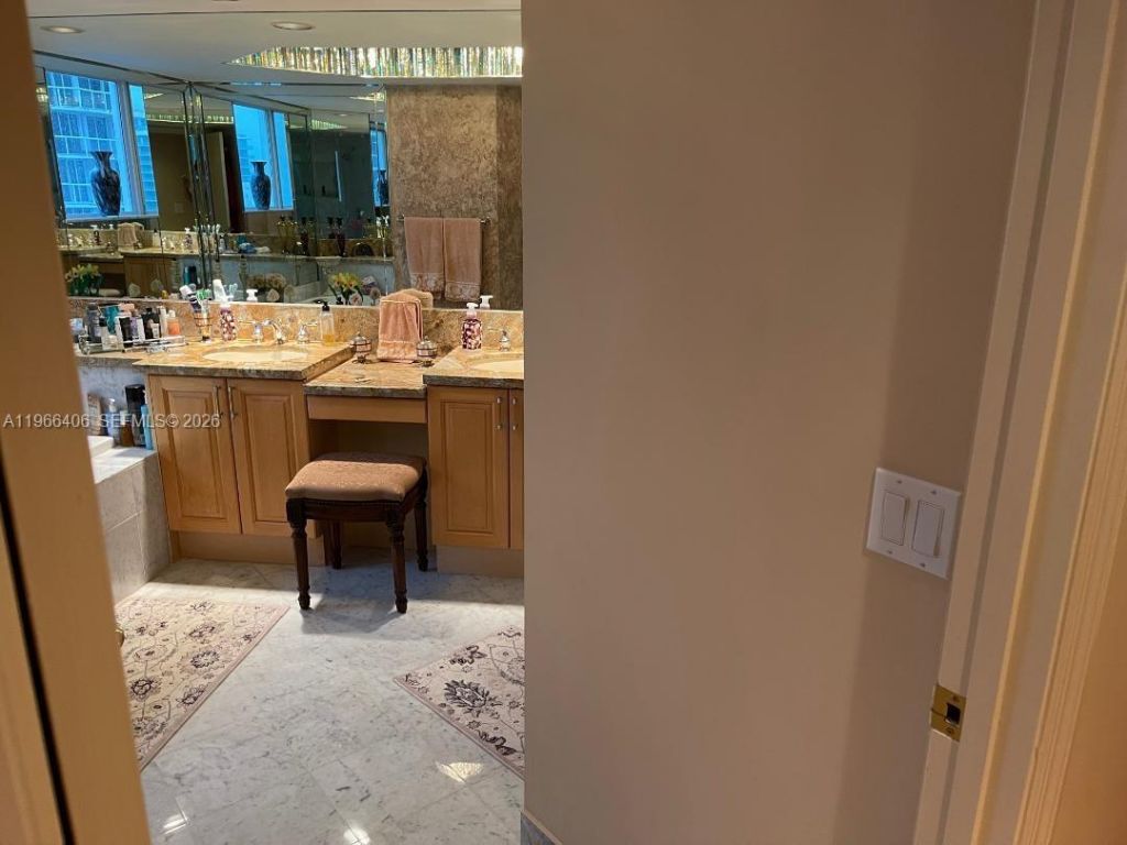 16445 Collins Ave, Unit 2328, Sunny Isles Beach, FL 33160 Photo