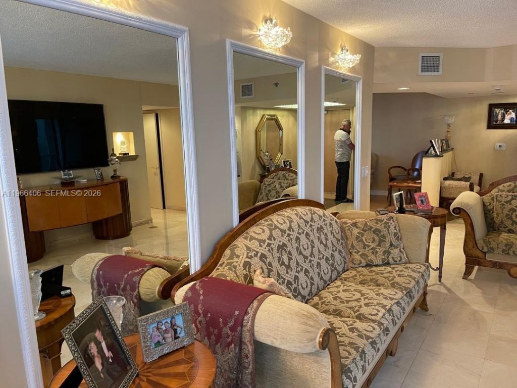 16445 Collins Ave, Unit 2328, Sunny Isles Beach, FL 33160 Photo