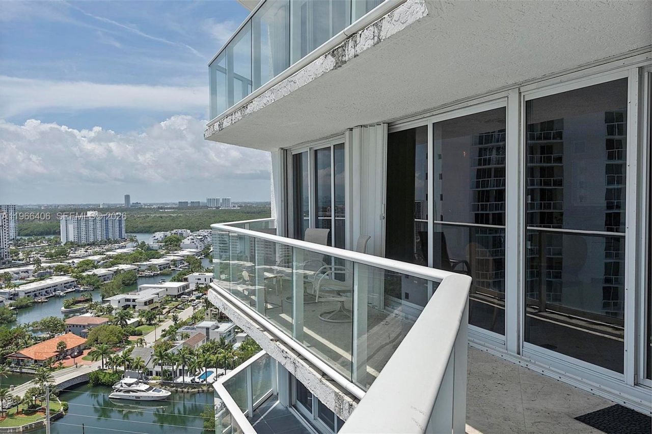 16445 Collins Ave, Unit 2328, Sunny Isles Beach, FL 33160 Photo