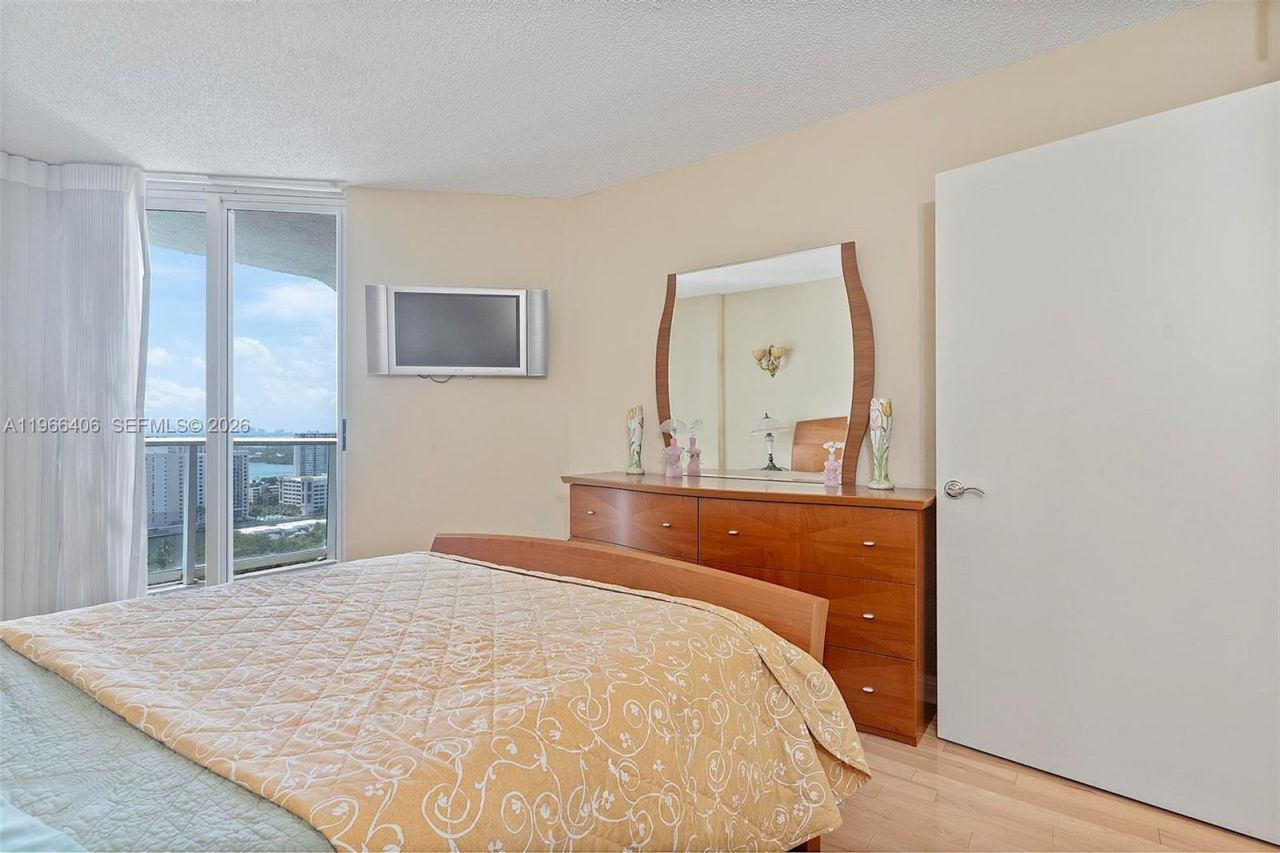 16445 Collins Ave, Unit 2328, Sunny Isles Beach, FL 33160 Photo