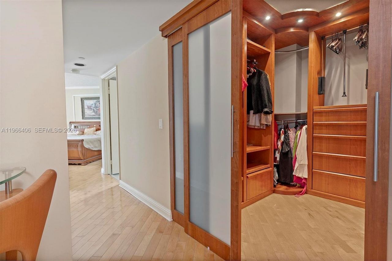 16445 Collins Ave, Unit 2328, Sunny Isles Beach, FL 33160 Photo