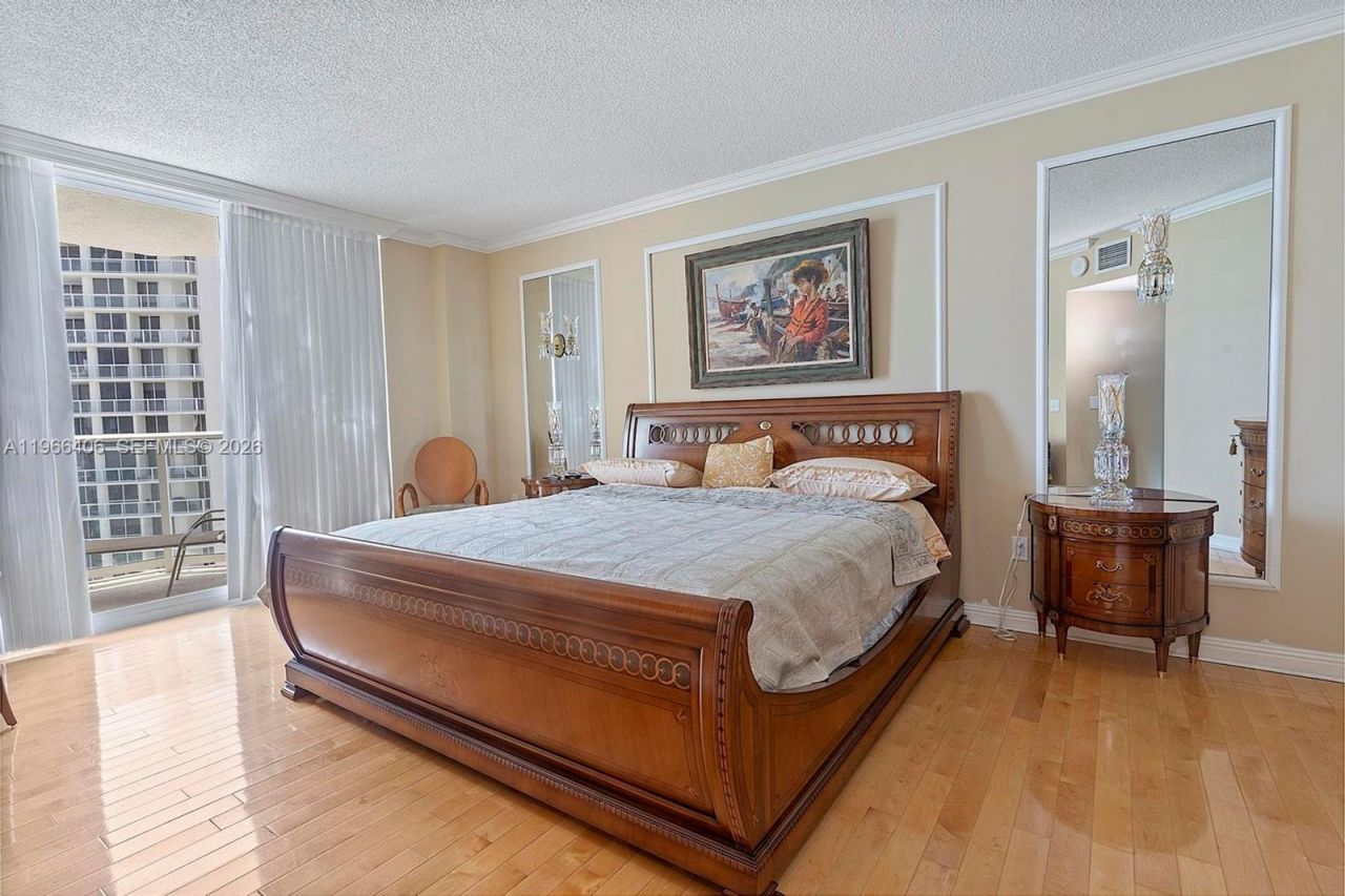 16445 Collins Ave, Unit 2328, Sunny Isles Beach, FL 33160 Photo
