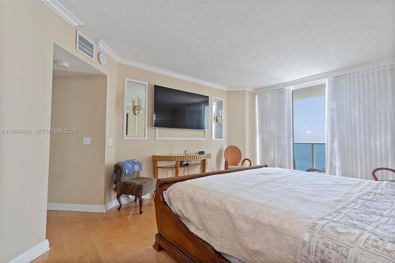 16445 Collins Ave, Unit 2328, Sunny Isles Beach, FL 33160 Photo