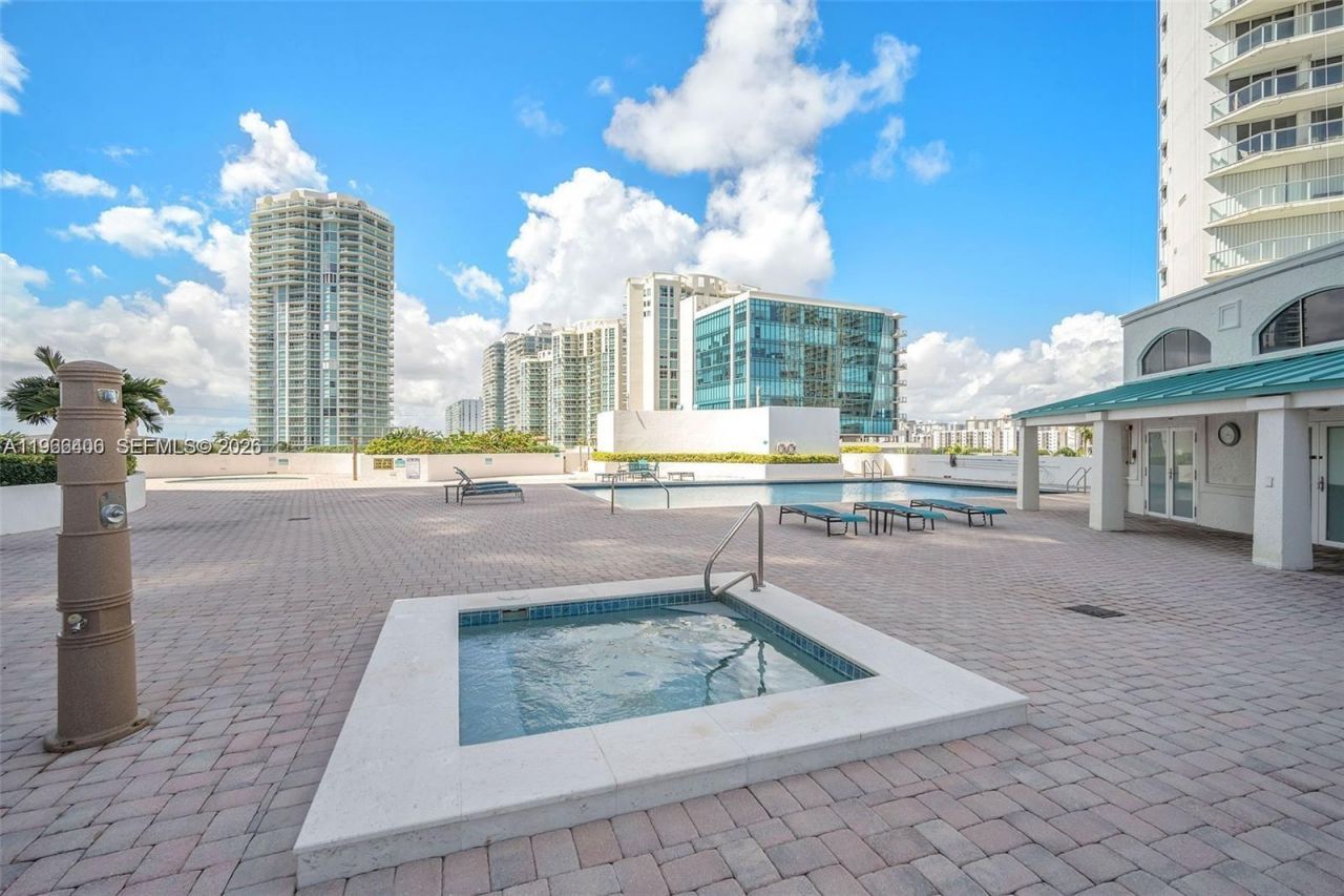 16445 Collins Ave, Unit 2328, Sunny Isles Beach, FL 33160 Photo