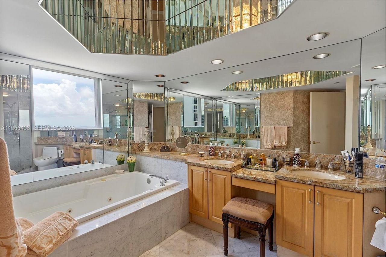16445 Collins Ave, Unit 2328, Sunny Isles Beach, FL 33160 Photo