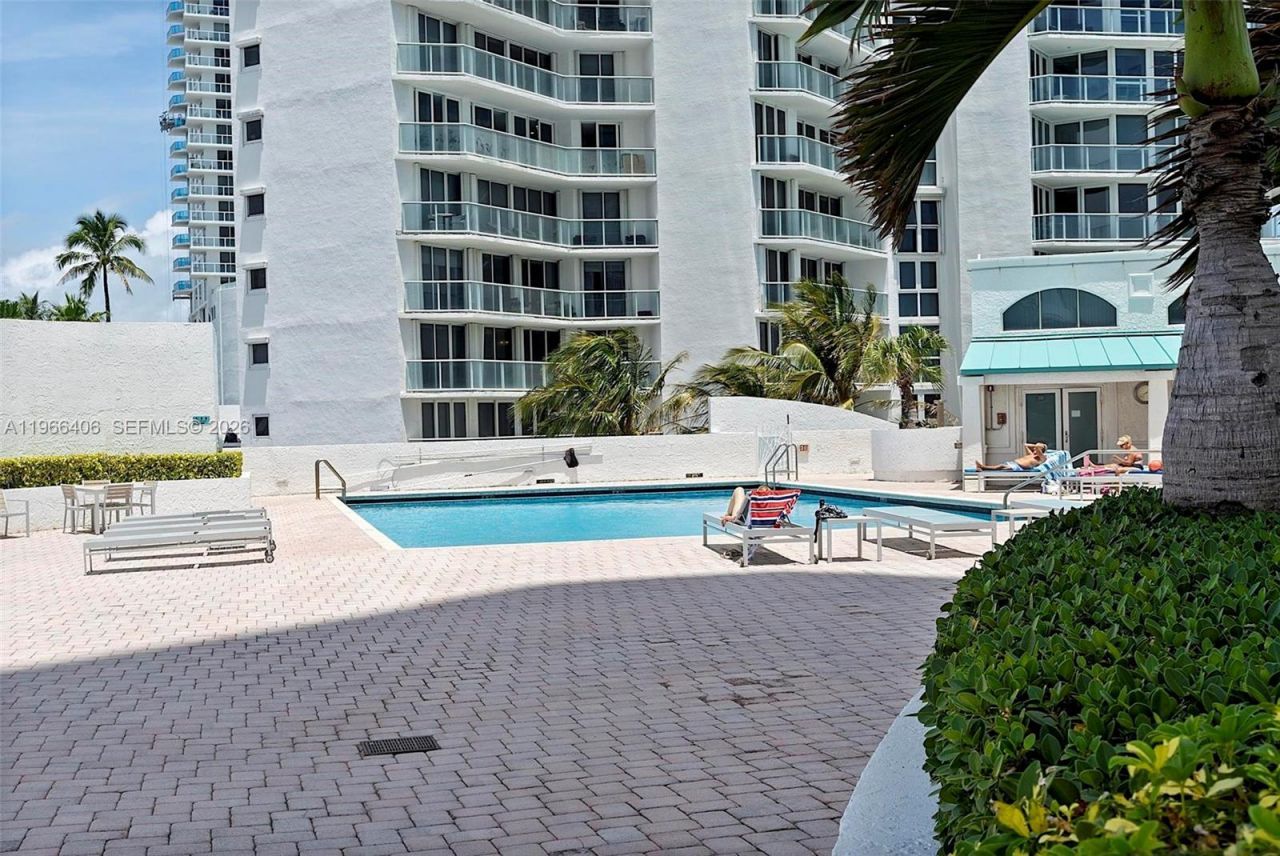 16445 Collins Ave, Unit 2328, Sunny Isles Beach, FL 33160 Photo