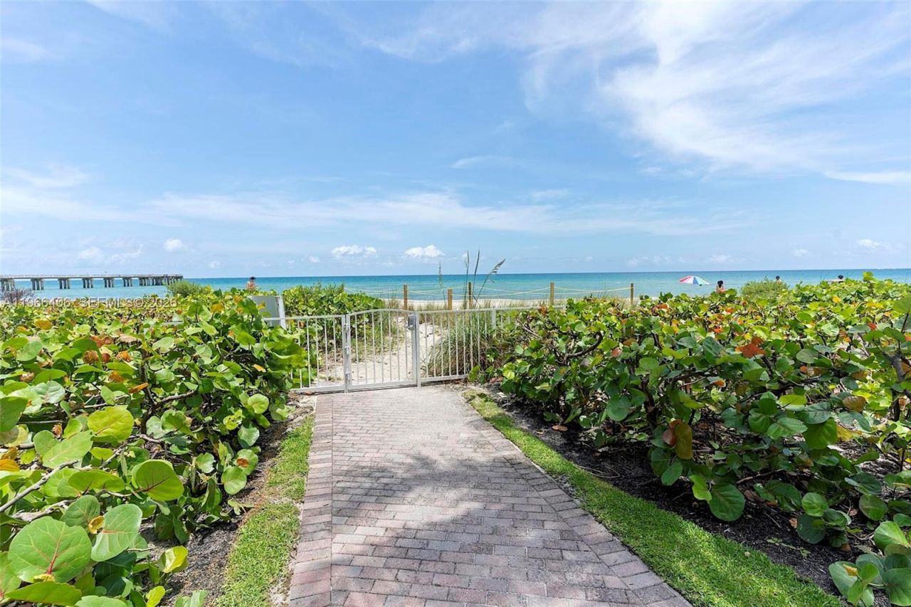 16445 Collins Ave, Unit 2328, Sunny Isles Beach, FL 33160 Photo