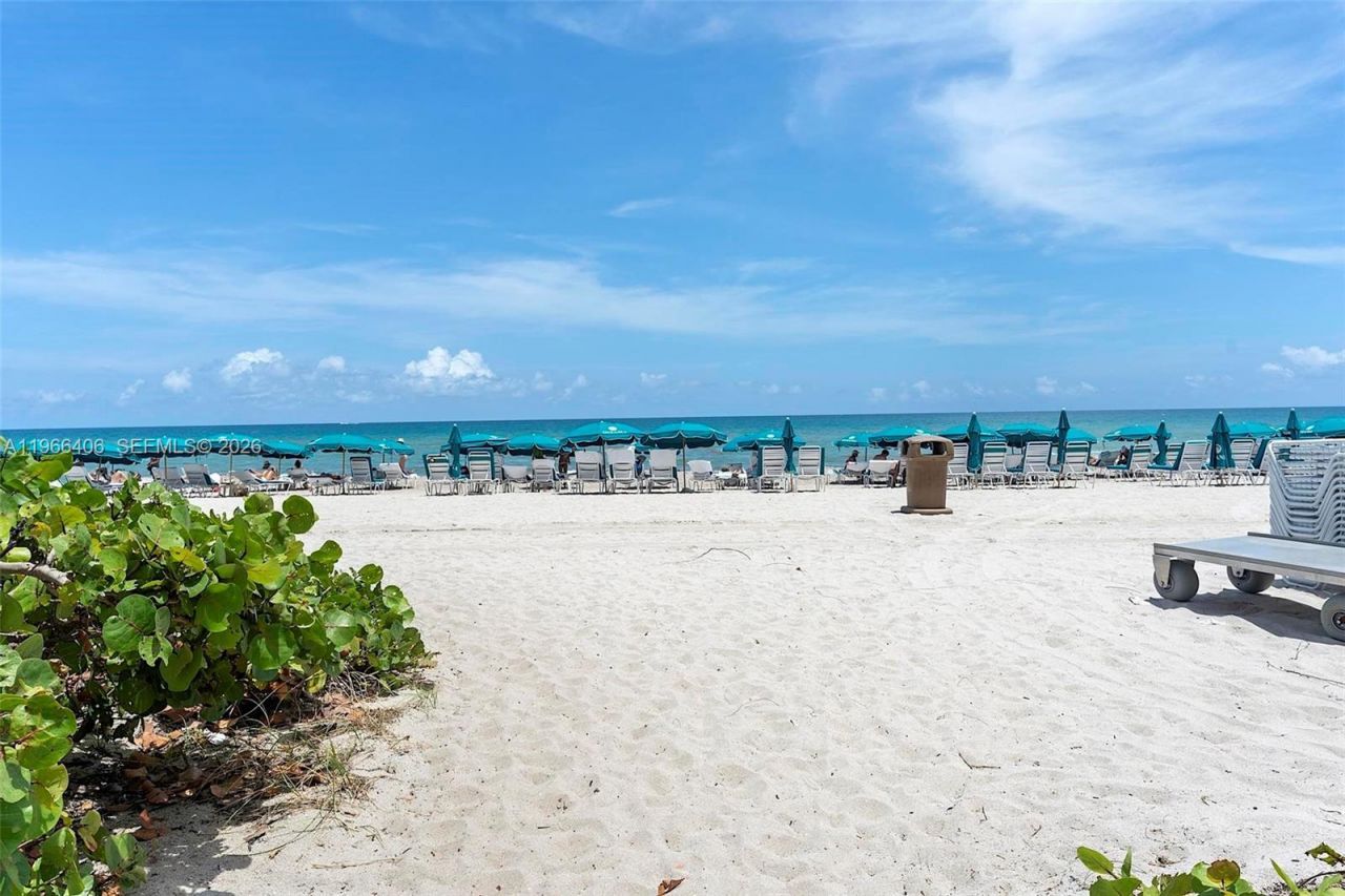16445 Collins Ave, Unit 2328, Sunny Isles Beach, FL 33160 Photo