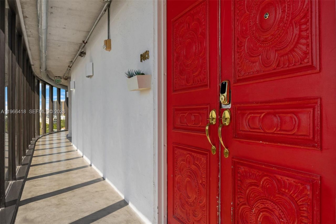 5781 Biscayne Blvd , Unit PH-3, Miami, FL 33137 Photo