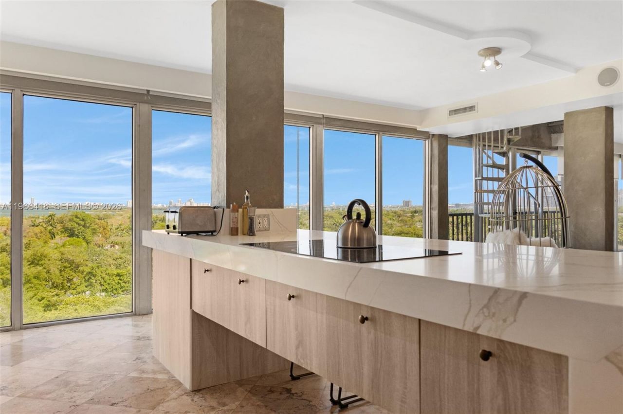 5781 Biscayne Blvd , Unit PH-3, Miami, FL 33137 Photo