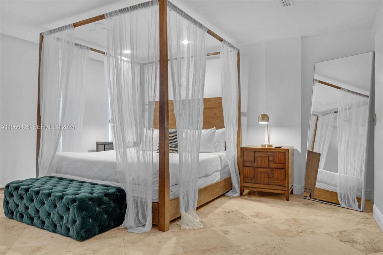 5781 Biscayne Blvd , Unit PH-3, Miami, FL 33137 Photo