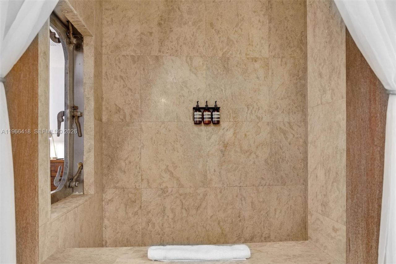 5781 Biscayne Blvd , Unit PH-3, Miami, FL 33137 Photo