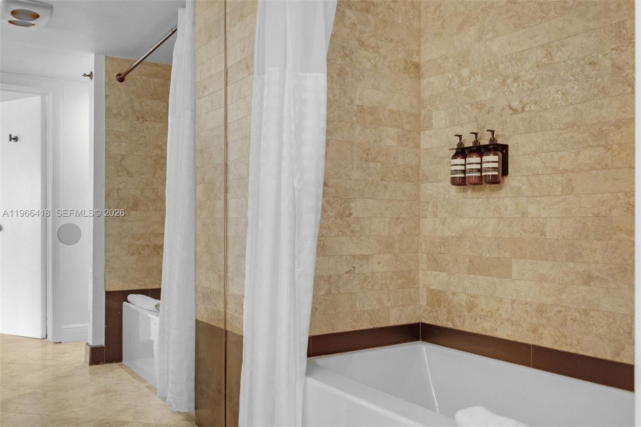 5781 Biscayne Blvd , Unit PH-3, Miami, FL 33137 Photo