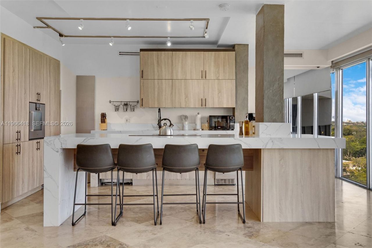 5781 Biscayne Blvd , Unit PH-3, Miami, FL 33137 Photo