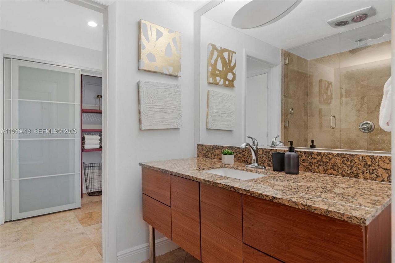 5781 Biscayne Blvd , Unit PH-3, Miami, FL 33137 Photo