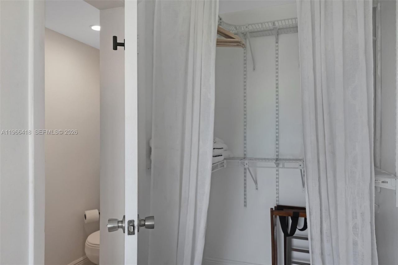 5781 Biscayne Blvd , Unit PH-3, Miami, FL 33137 Photo