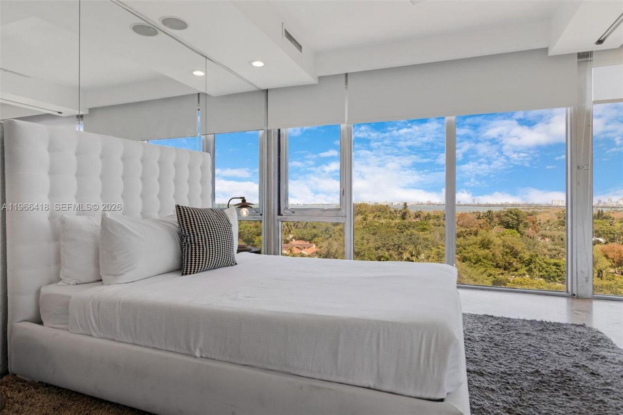 5781 Biscayne Blvd , Unit PH-3, Miami, FL 33137 Photo