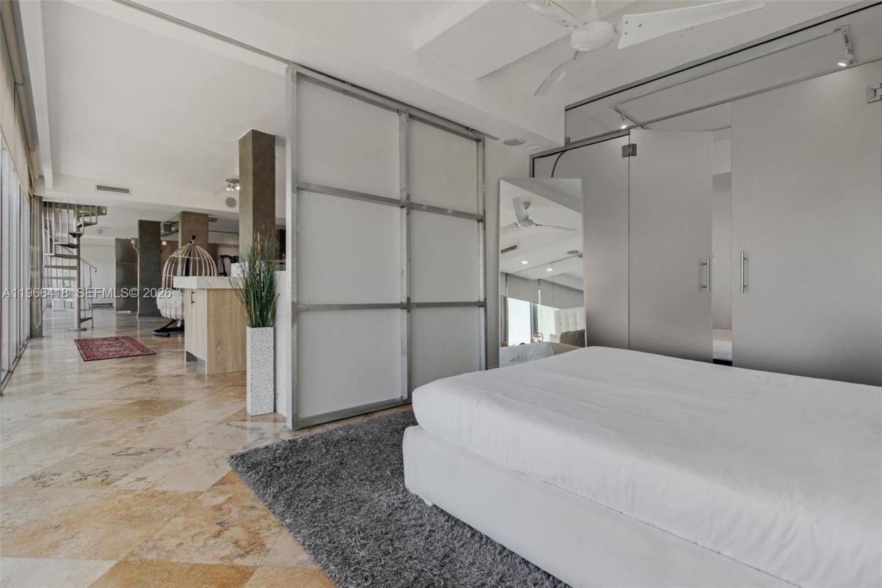 5781 Biscayne Blvd , Unit PH-3, Miami, FL 33137 Photo