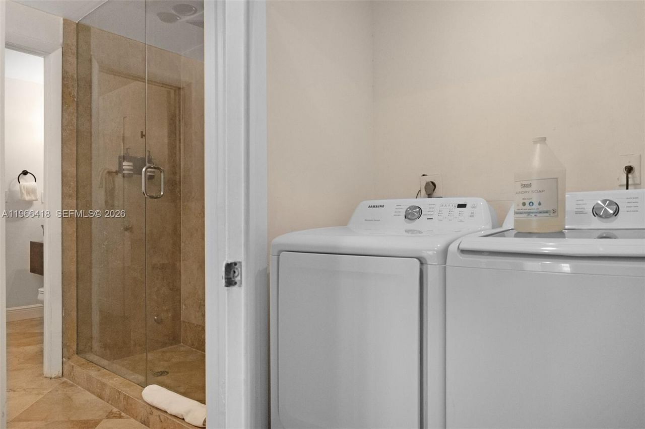 5781 Biscayne Blvd , Unit PH-3, Miami, FL 33137 Photo