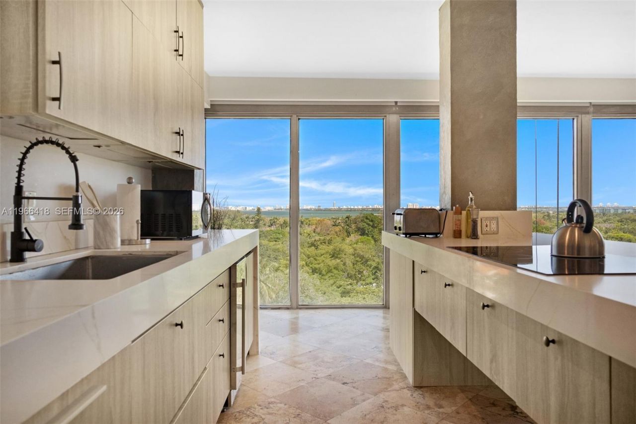 5781 Biscayne Blvd , Unit PH-3, Miami, FL 33137 Photo