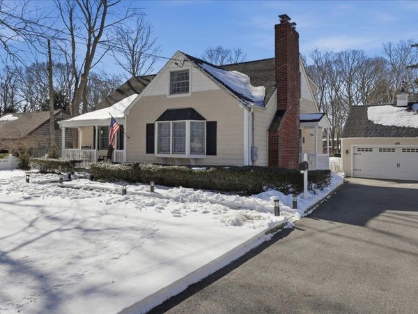 94 Fairview Avenue, Bayport, NY 11705