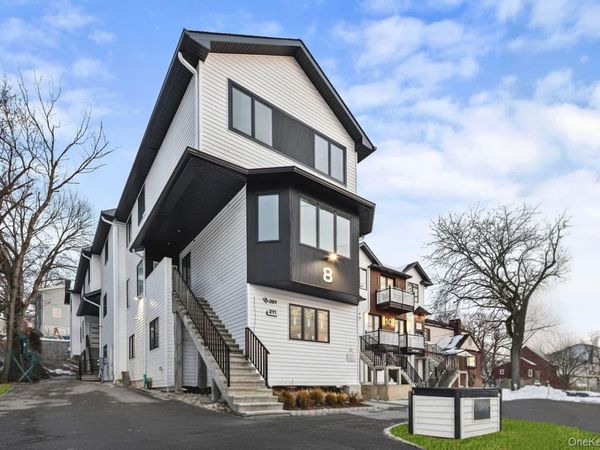 8 Memorial Park Drive, Unit 202, Spring Valley, NY 10977