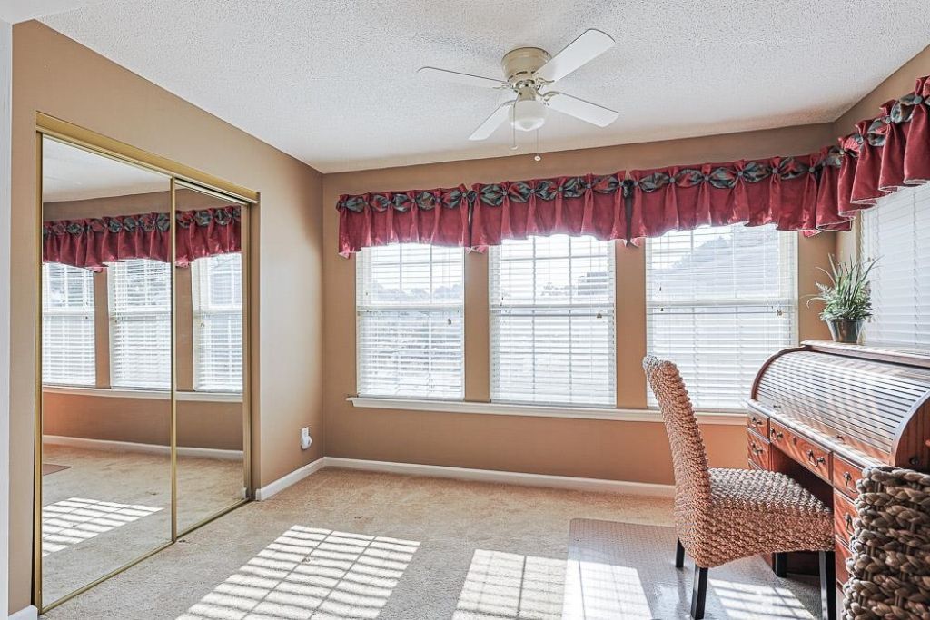 1943 Bent Grass Dr.  Photo 8