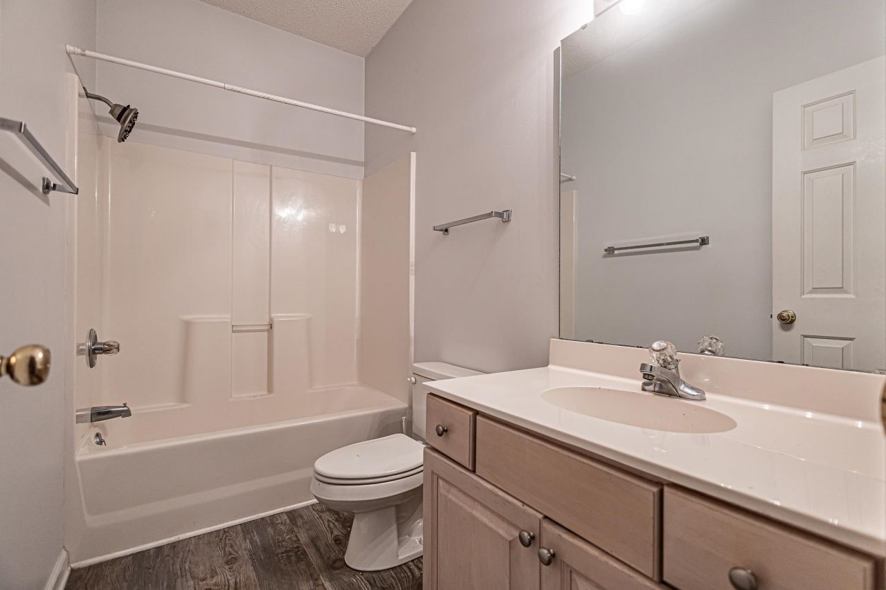 5209 Sweetwater Blvd. Photo 16