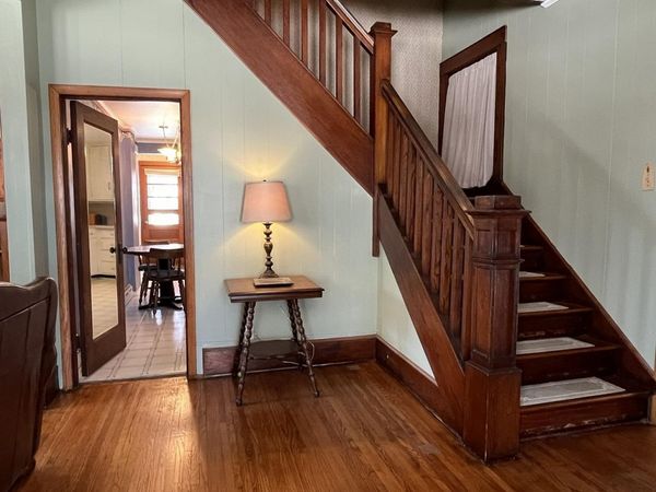 303 N Lincoln Ave, Graettinger, IA 51342