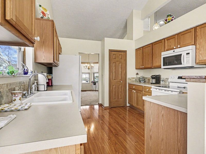 6136 Keats Place, Westerville, OH 43082 Photo 9