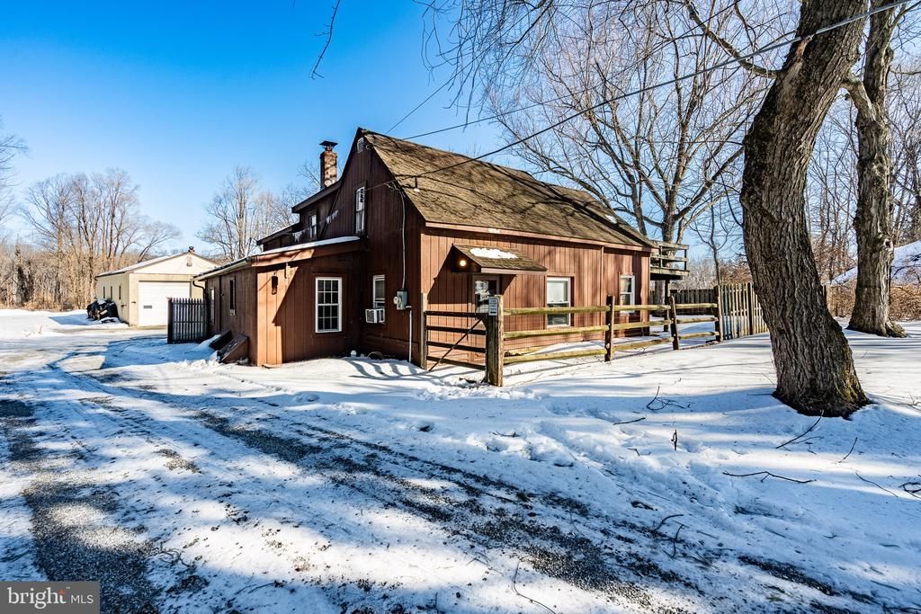 121 W Boot Road, West Chester, PA 19380 Main Photo