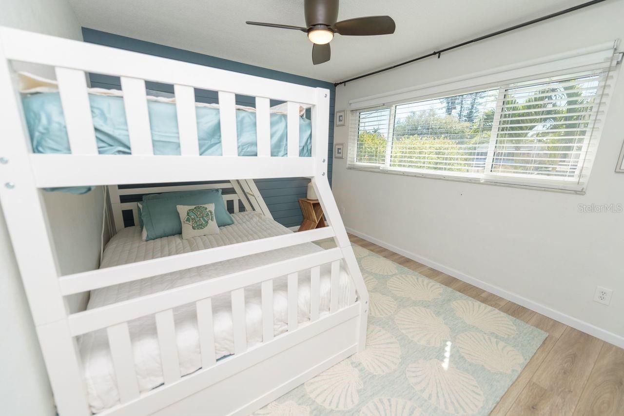 1472 47th Avenue Ne, Saint Petersburg, FL 33703 Photo