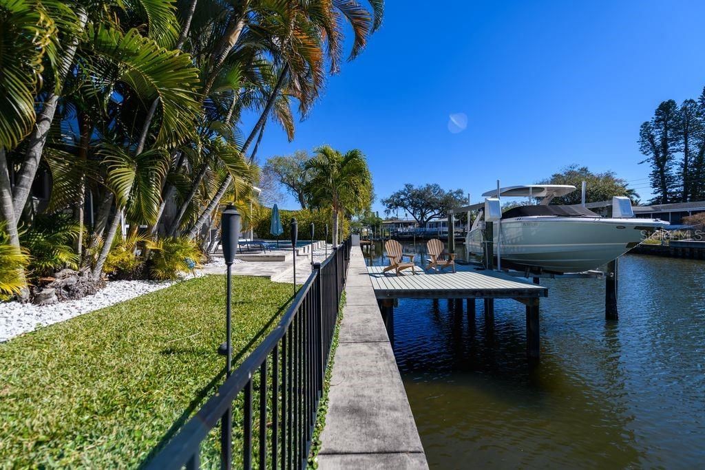 1472 47th Avenue Ne, Saint Petersburg, FL 33703 Photo