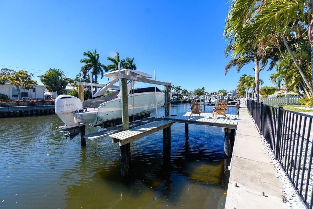 1472 47th Avenue Ne, Saint Petersburg, FL 33703 Photo