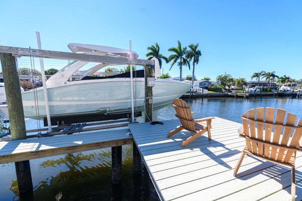 1472 47th Avenue Ne, Saint Petersburg, FL 33703 Photo