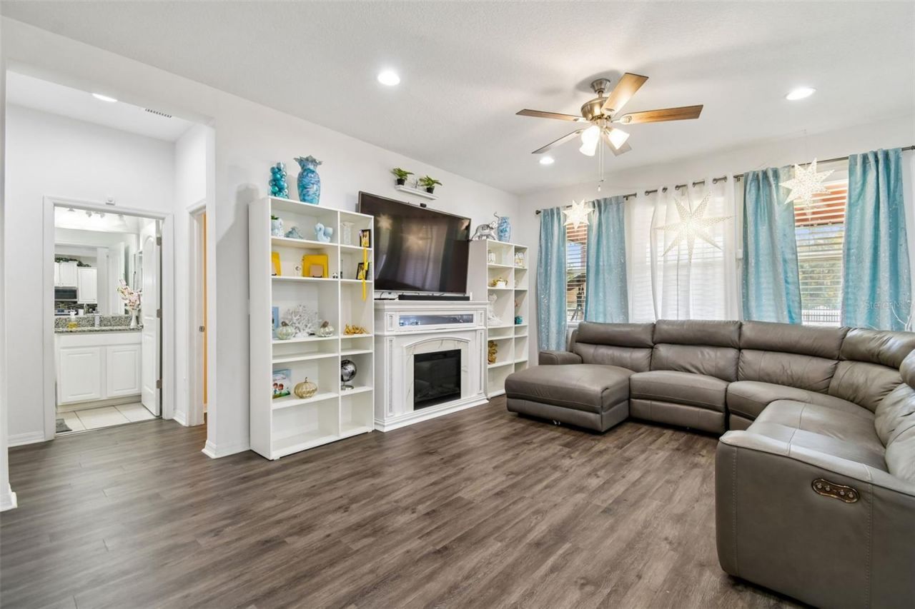 12112 Ledbury Commons Drive, Gibsonton, FL 33534 Photo