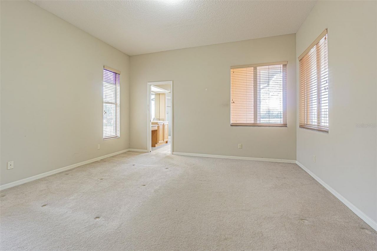 12124 94th Way, Largo, FL 33773 Photo
