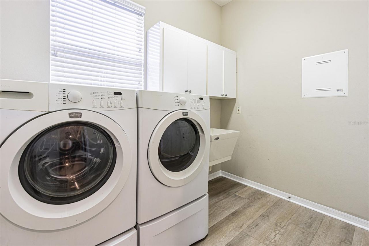 12124 94th Way, Largo, FL 33773 Photo