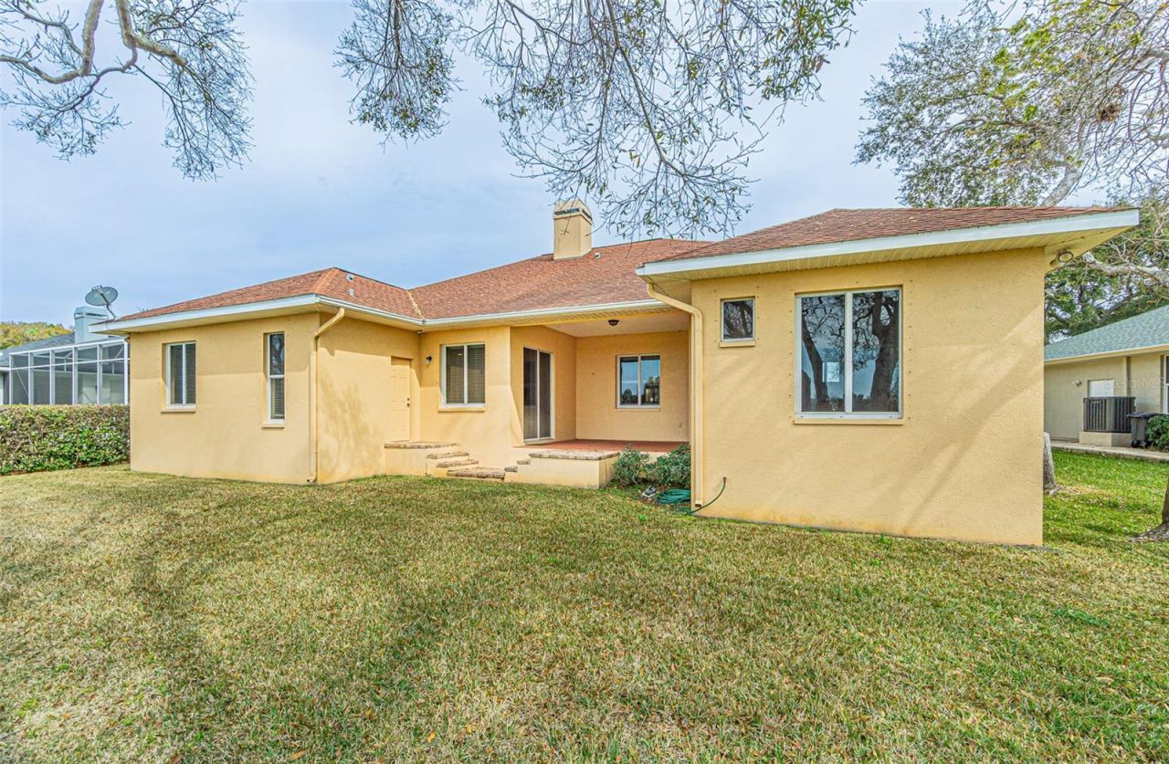 12124 94th Way, Largo, FL 33773 Photo