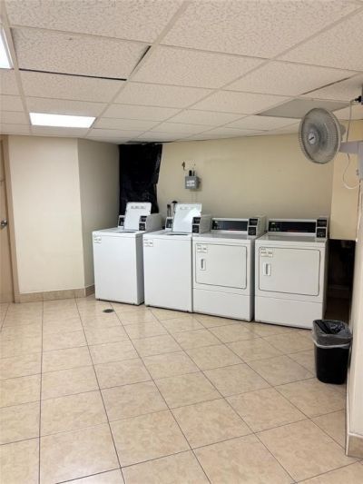 6300 S Falls Circle Drive, Unit 412, Lauderhill, FL 33319 Photo