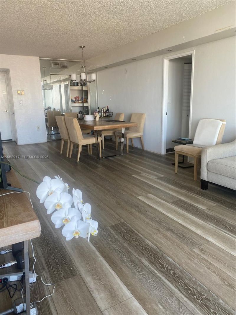 3701 N Country Club Dr, Unit 1502, Aventura, FL 33180 Photo