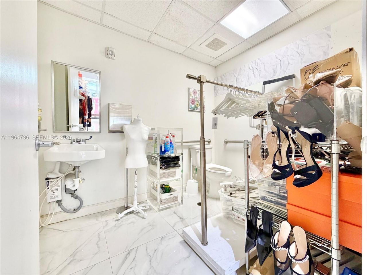 3530 NW 83 , Doral, FL 33122 Photo