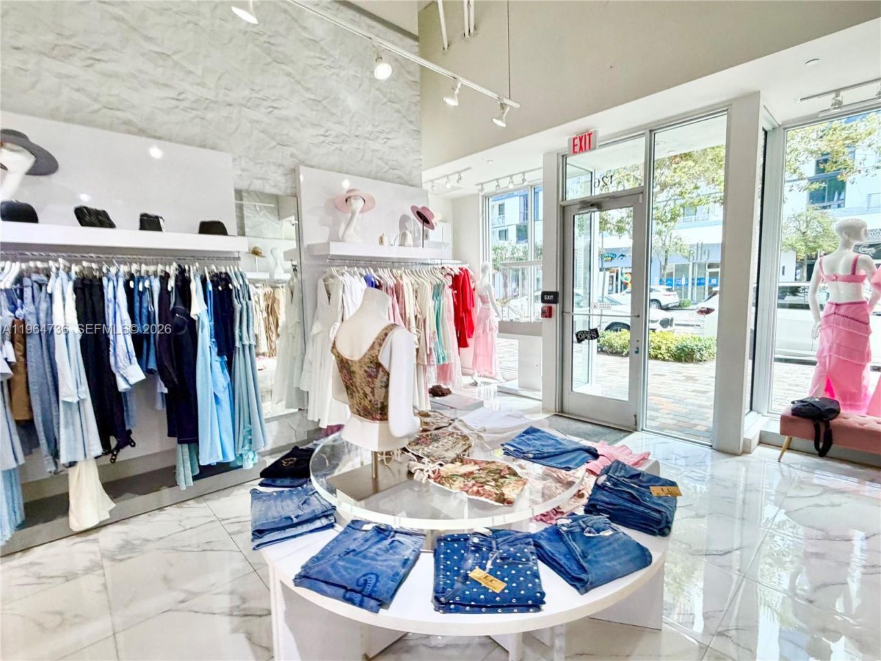 3530 NW 83 , Doral, FL 33122 Photo